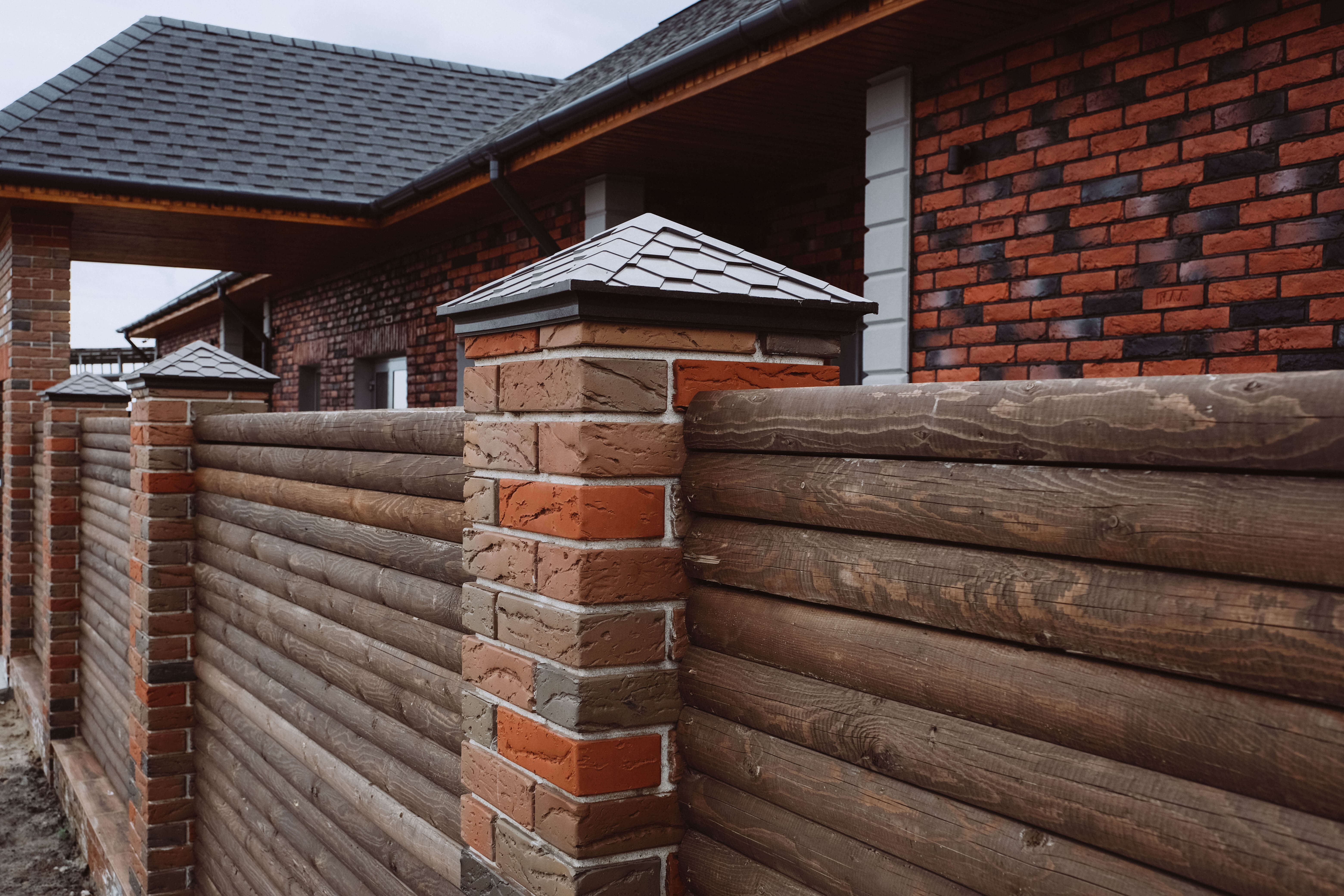 Колпак Zking Эверест Коричневый на столб 1.5х1.5 кирпича (390х390мм) в Серпухове фото