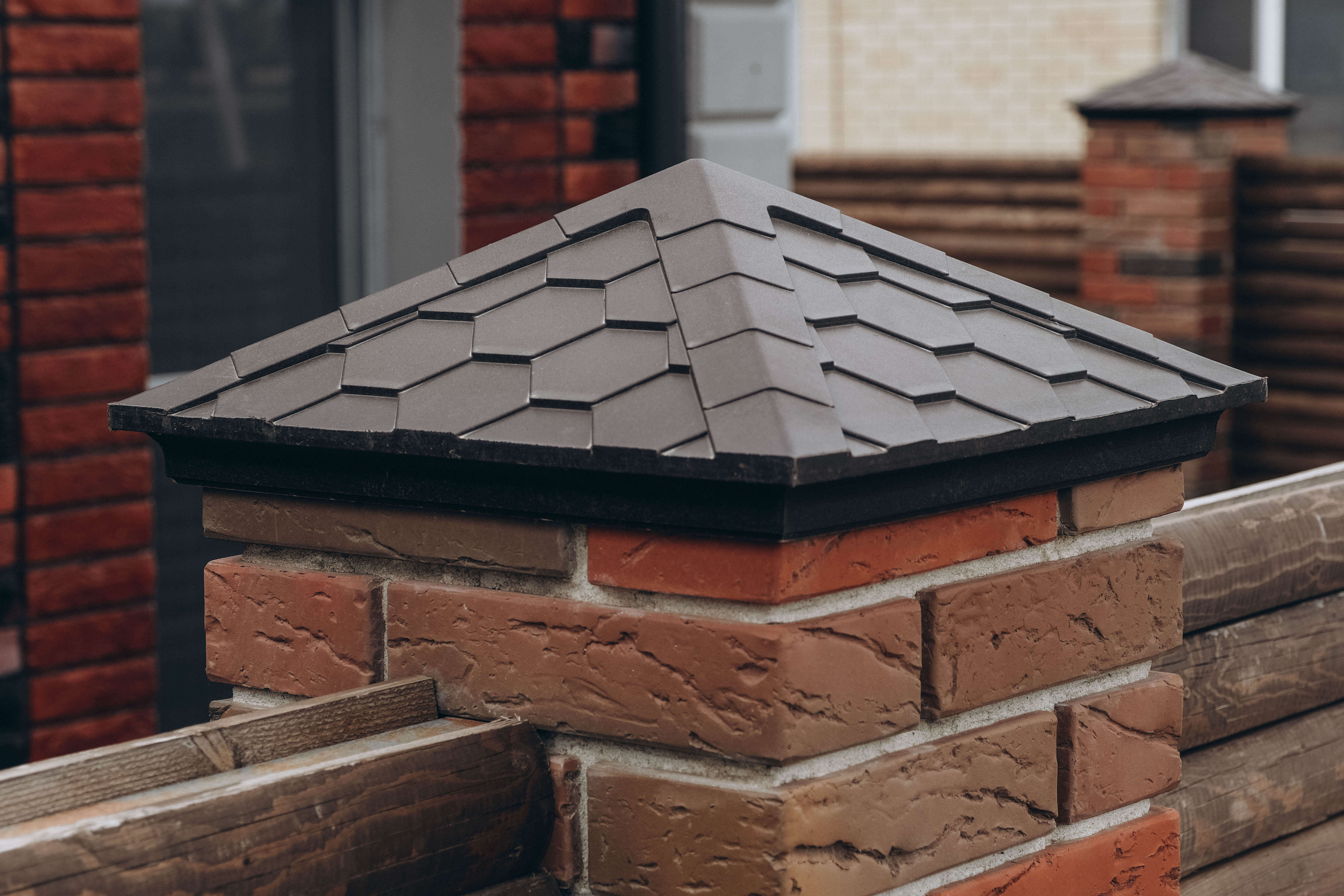 Колпак Zking Эверест Коричневый на столб 1.5х1.5 кирпича (390х390мм) в Серпухове фото